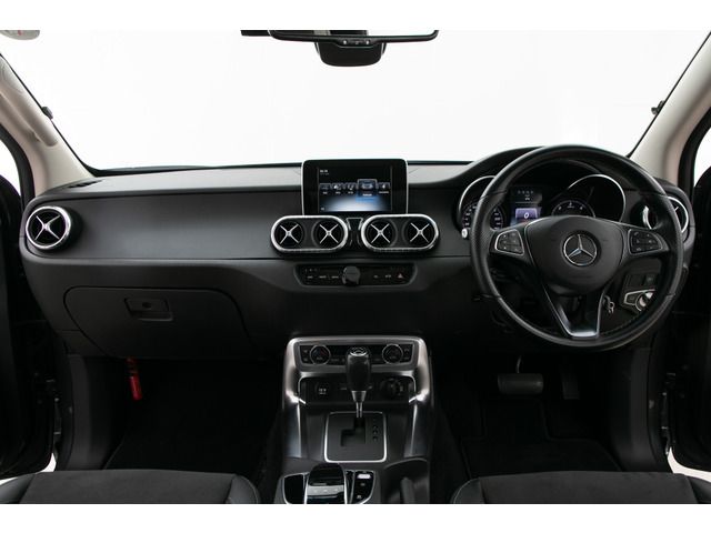 Mercedes Benz X-CLASS 2018-12 25016-1