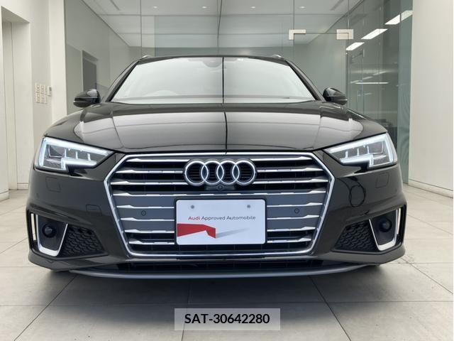 Audi A4 2019-06 218076-2