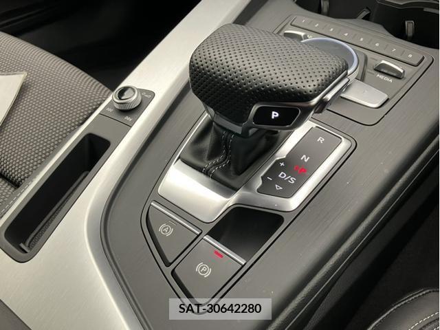 Audi A4 2019-06 218076-12