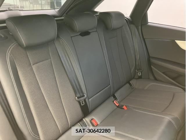 Audi A4 2019-06 218076-14