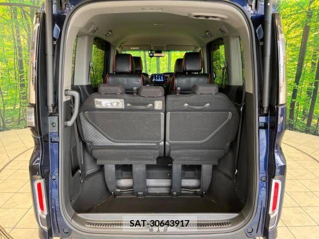 Honda STEP WGN 2017-12 324702-11