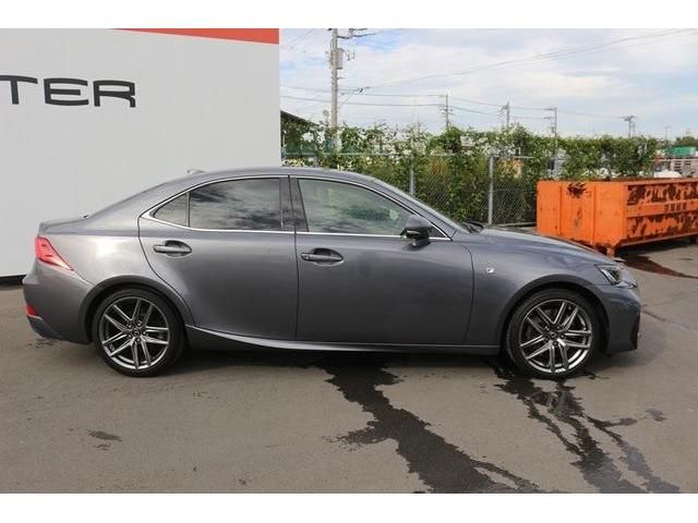 Lexus IS 2016-12 4128-2