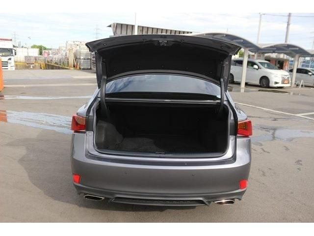 Lexus IS 2016-12 4128-11