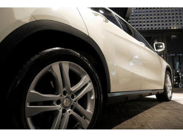 Mercedes Benz GLA-CLASS 2014-09 4221-18