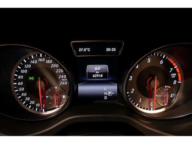 Mercedes Benz GLA-CLASS 2014-09 4221-10