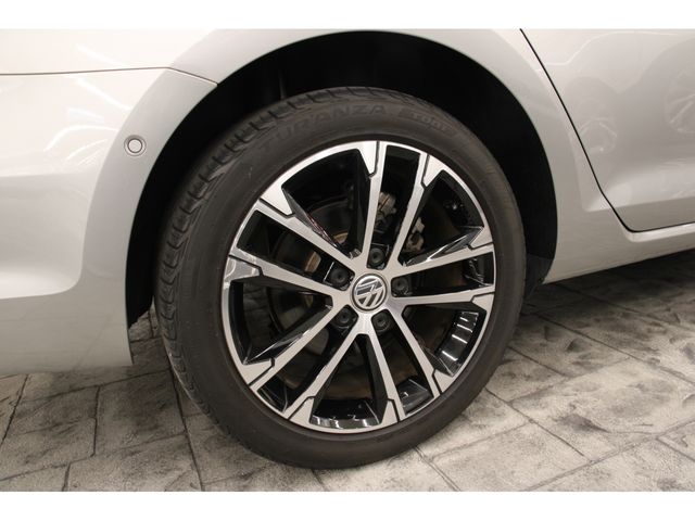 VolksWagen GOLF VARIANT 2020-09 9702-28