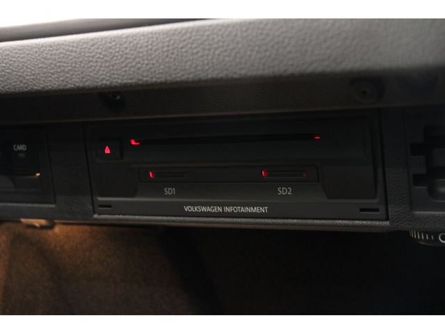 VolksWagen GOLF VARIANT 2020-09 9702-9
