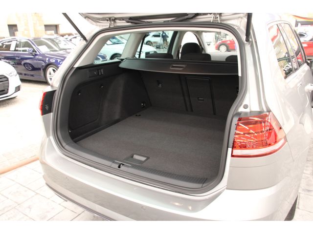 VolksWagen GOLF VARIANT 2020-09 9702-26