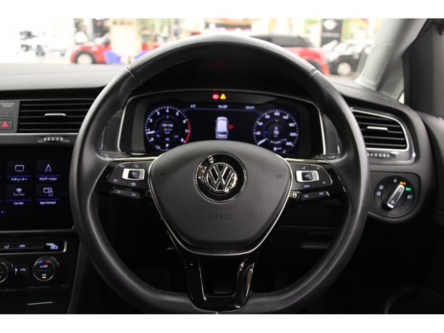 VolksWagen GOLF VARIANT 2020-09 9702-12