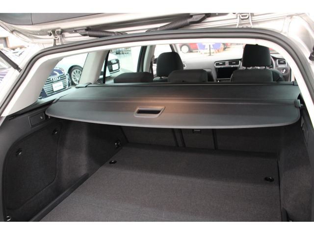VolksWagen GOLF VARIANT 2020-09 9702-27