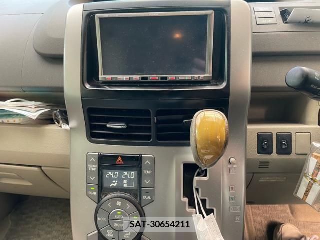 Toyota NOAH 2009-12 392836-17