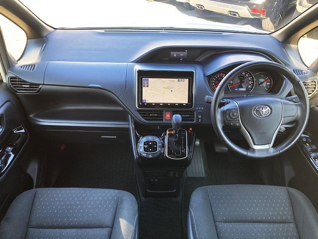 Toyota VOXY 2019-07 180423-1