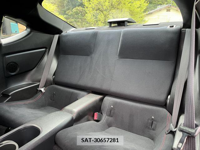 Toyota 86 2013-02 267524-16