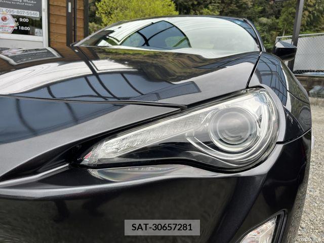 Toyota 86 2013-02 267524-2
