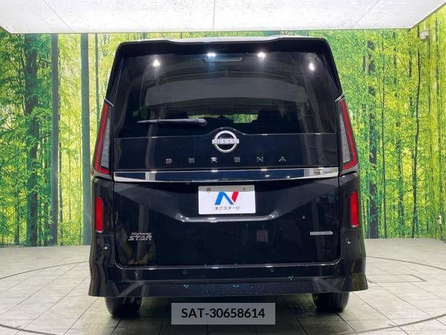 Nissan SERENA 2023-03 205919-16