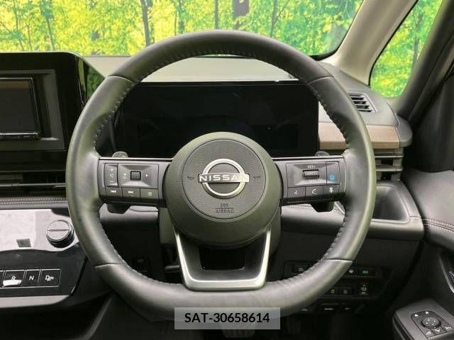 Nissan SERENA 2023-03 205919-12