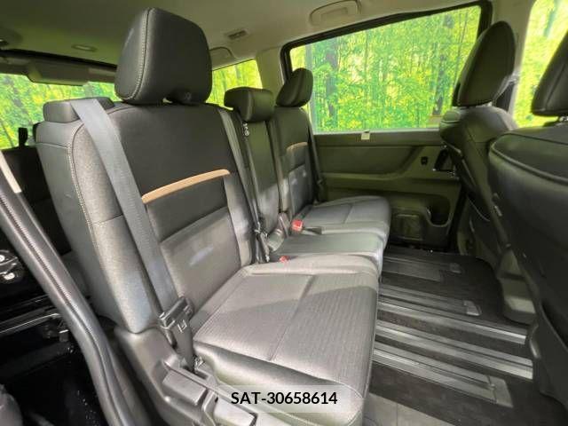 Nissan SERENA 2023-03 205919-9