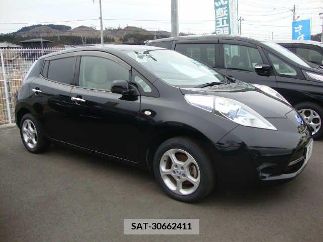 Nissan LEAF 2012-08 221144-0