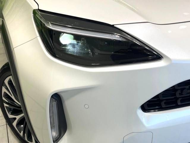 Toyota YARIS CROSS 2022-08 10940-12