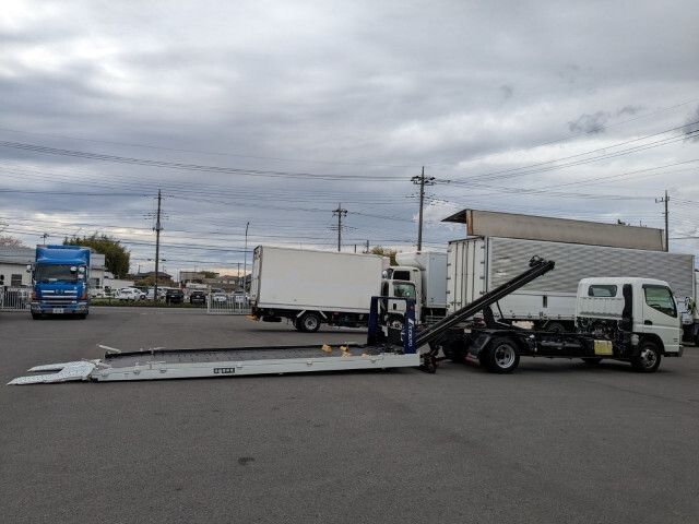 Mitsubishi CANTER 2018-05 187523-23