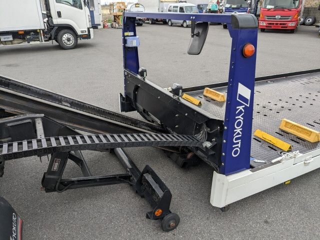 Mitsubishi CANTER 2018-05 187523-25