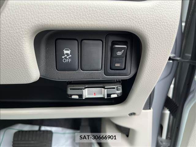 Mitsubishi EK WAGON 2017-11 300792-26