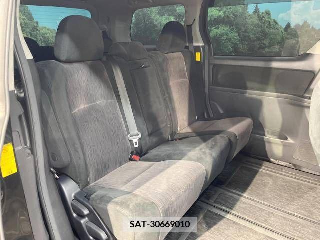 Toyota VELLFIRE 2013-02 215014-9