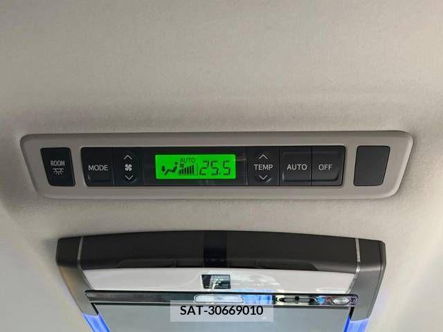 Toyota VELLFIRE 2013-02 215014-6