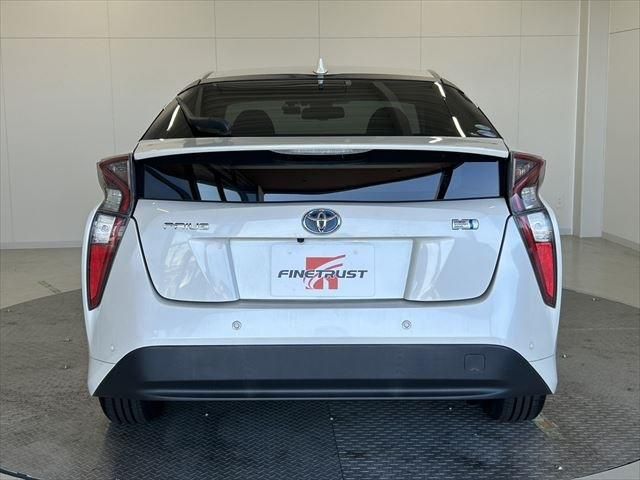Toyota PRIUS 2016-05 17449-5