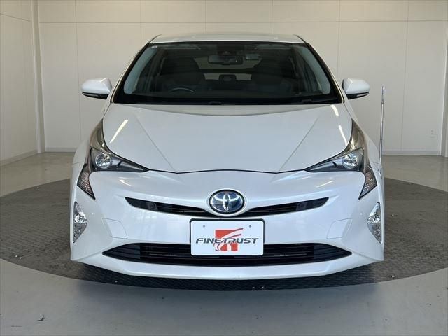 Toyota PRIUS 2016-05 17449-1