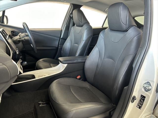 Toyota PRIUS 2016-05 17449-21