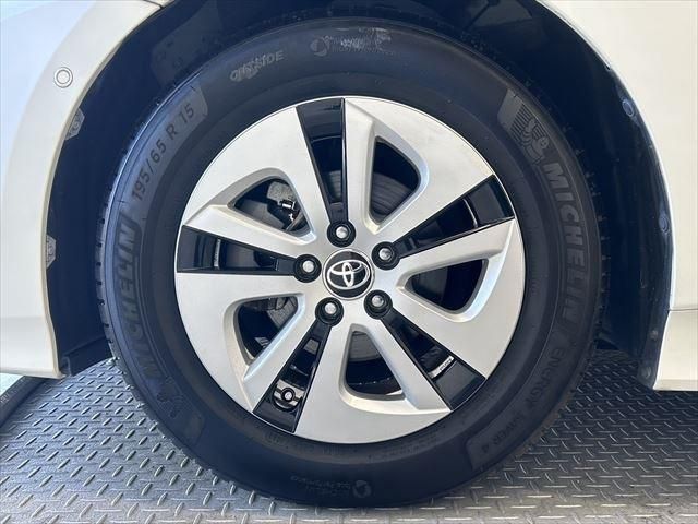 Toyota PRIUS 2016-05 17449-16