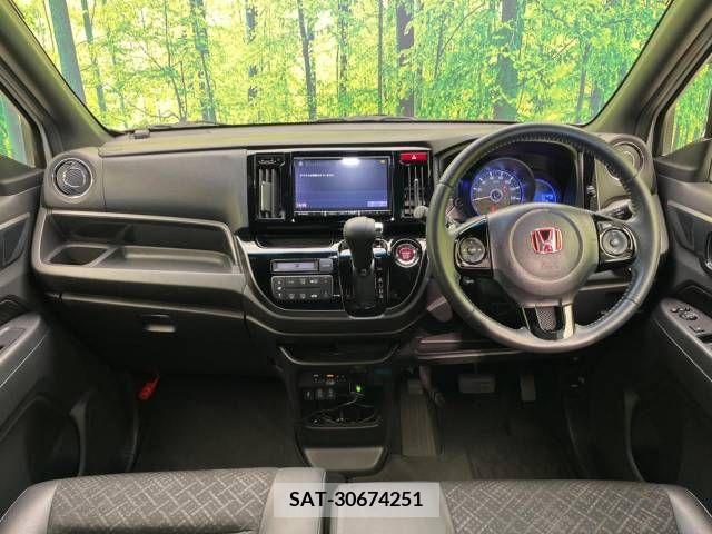Honda N-WGN 2018-04 307819-1