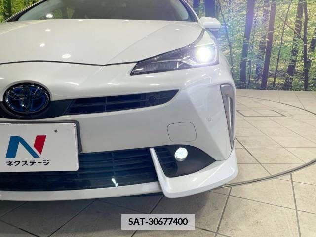 Toyota PRIUS 2021-02 335711-11