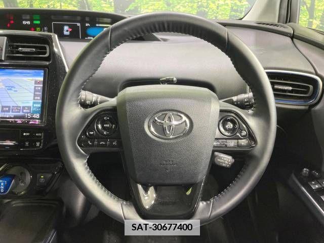 Toyota PRIUS 2021-02 335711-10
