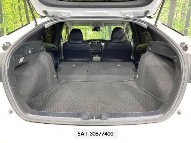 Toyota PRIUS 2021-02 335711-9