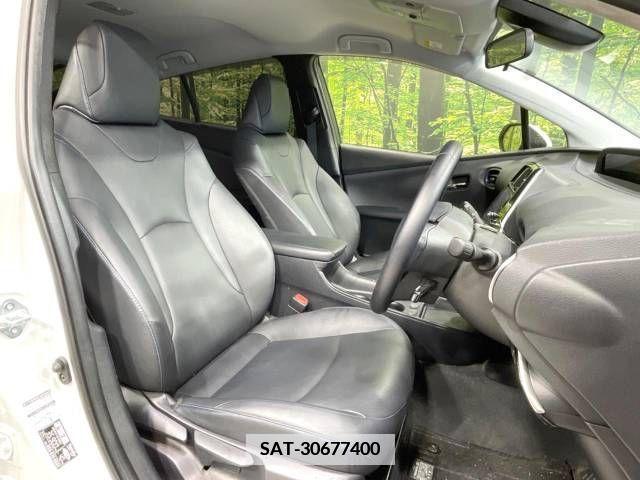 Toyota PRIUS 2021-02 335711-7