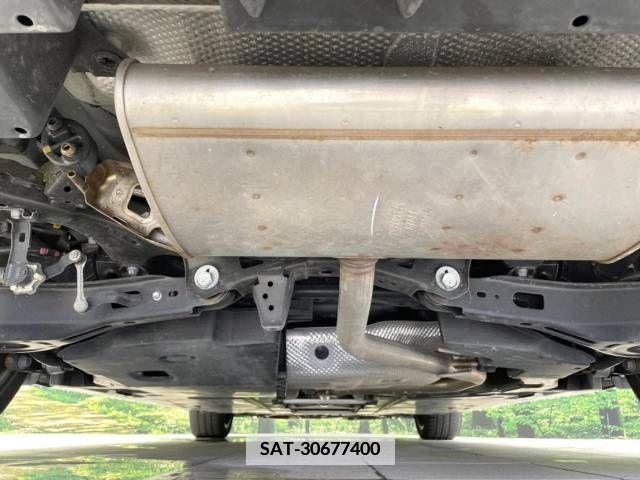 Toyota PRIUS 2021-02 335711-18