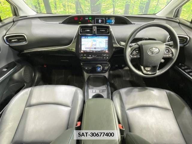 Toyota PRIUS 2021-02 335711-1