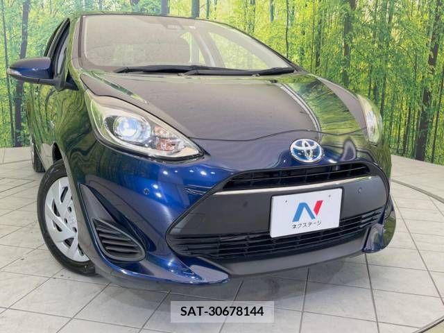 Toyota AQUA 2018-04 381644-12