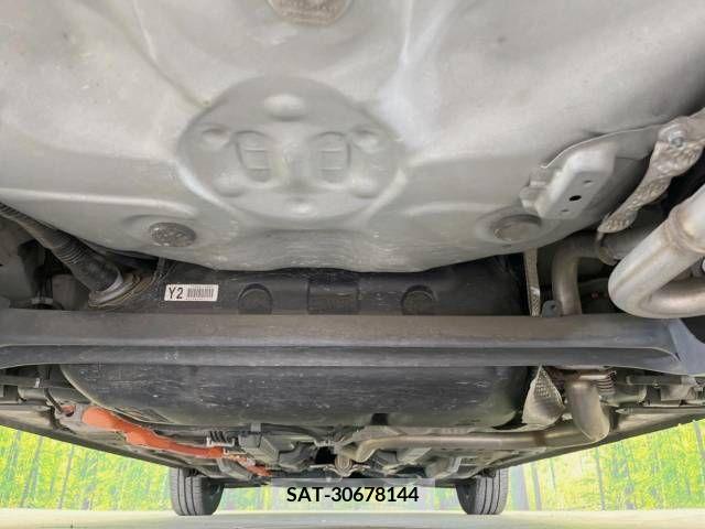 Toyota AQUA 2018-04 381644-19