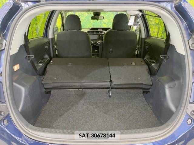 Toyota AQUA 2018-04 381644-10