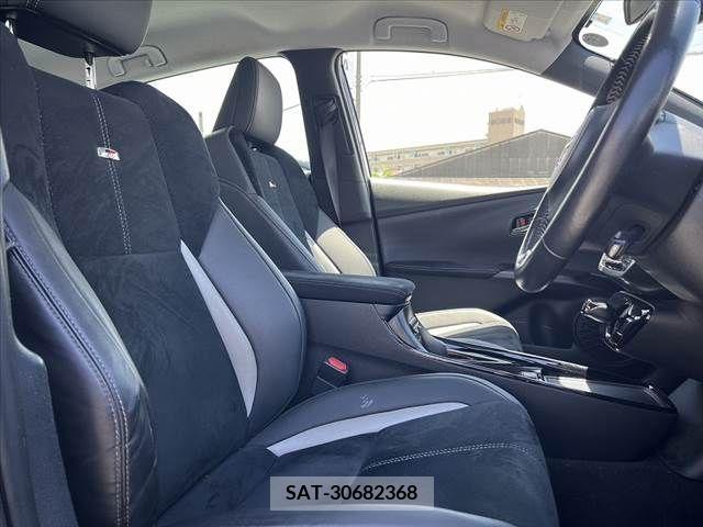 Toyota PRIUS PHV 2020-02 282564-15