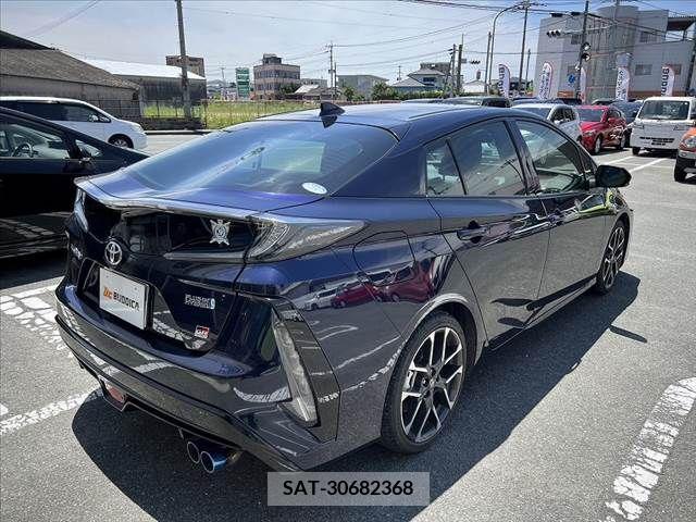 Toyota PRIUS PHV 2020-02 282564-12