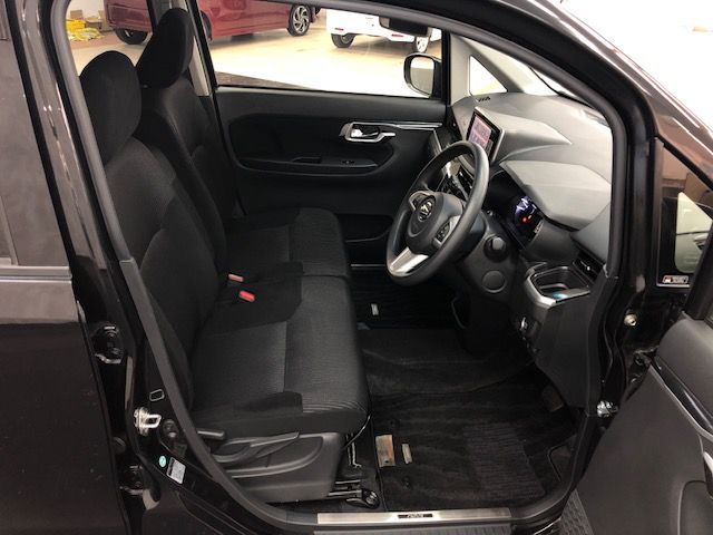 Daihatsu MOVE CUSTOM 2018-04 9210-9