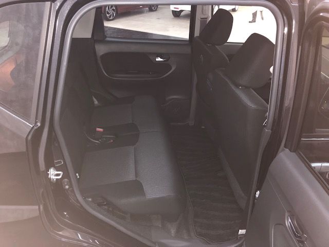 Daihatsu MOVE CUSTOM 2018-04 9210-3