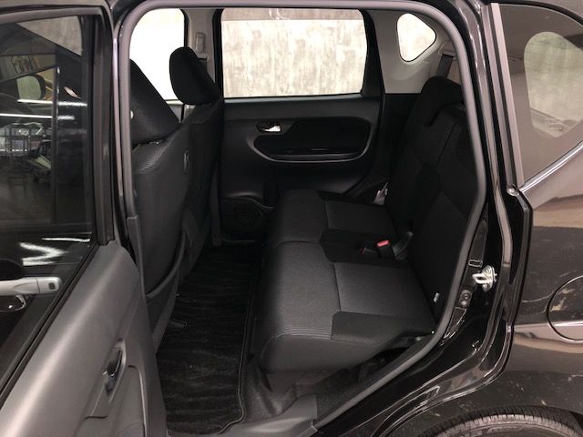 Daihatsu MOVE CUSTOM 2018-04 9210-18