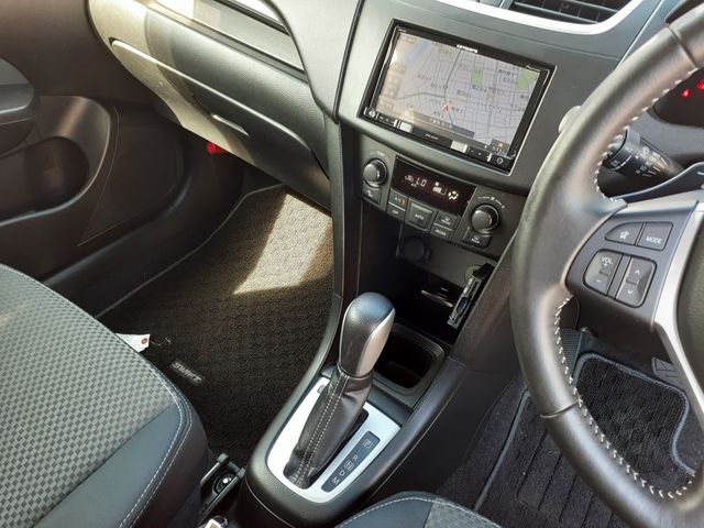 Suzuki SWIFT 2015-10 13621-17