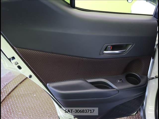 Toyota VELLFIRE 2017-01 216210-27