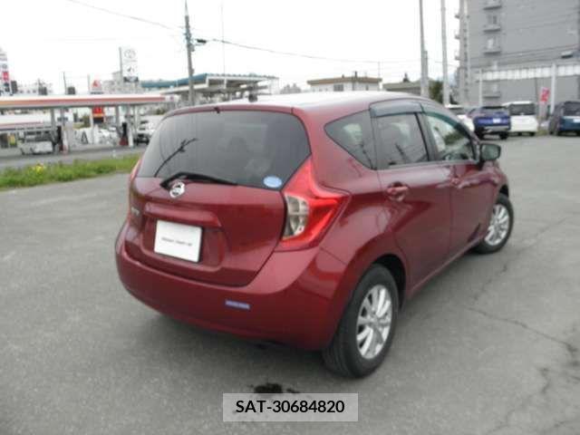 Nissan NOTE 2014-12 298123-4